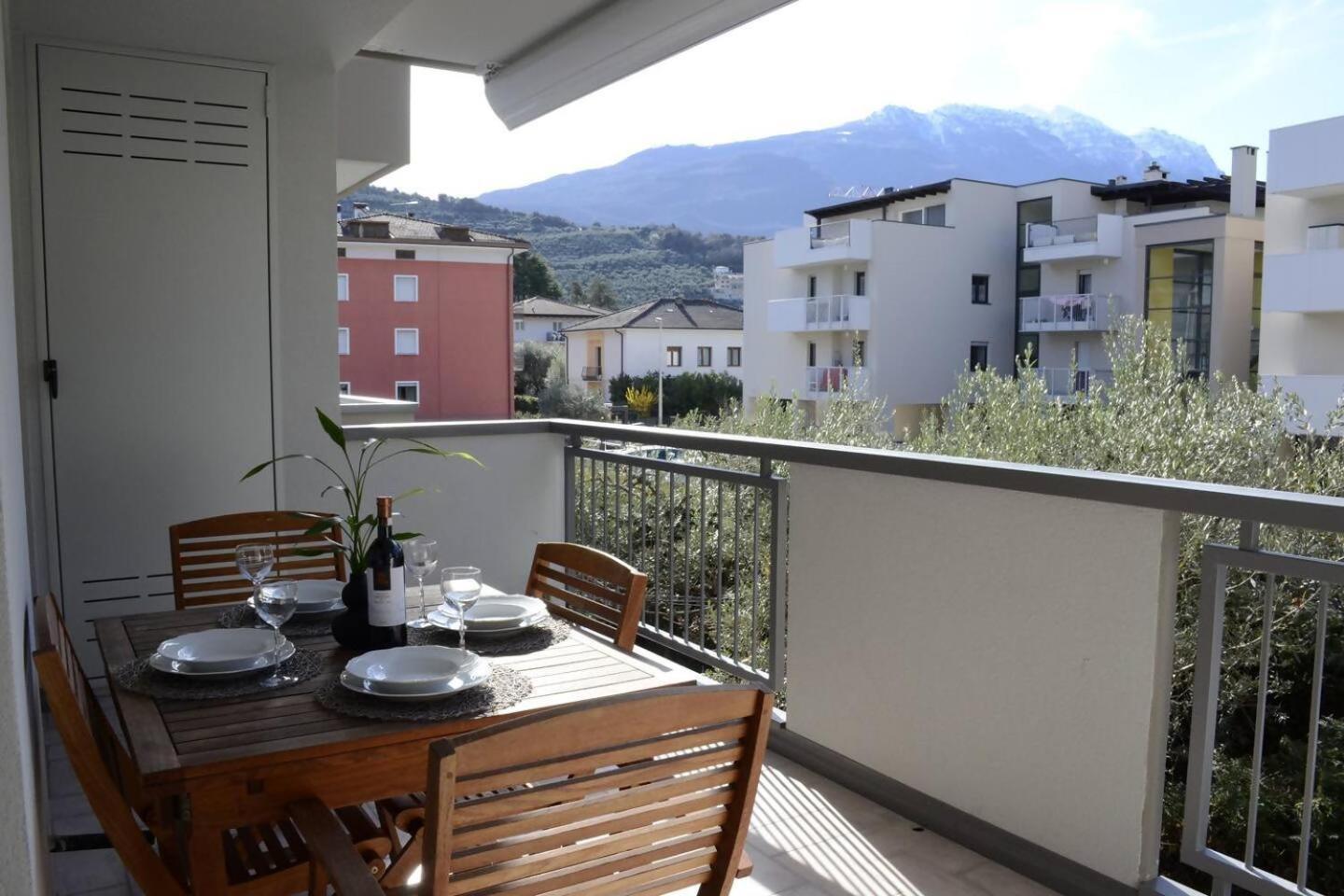 Appartamento Peler13 Con Balcone E Parcheggio 리바 델 이탈리아 베로나 외부 사진
