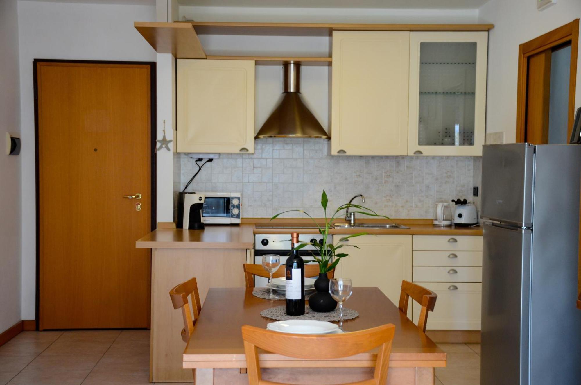 Appartamento Peler13 Con Balcone E Parcheggio 리바 델 이탈리아 베로나 외부 사진