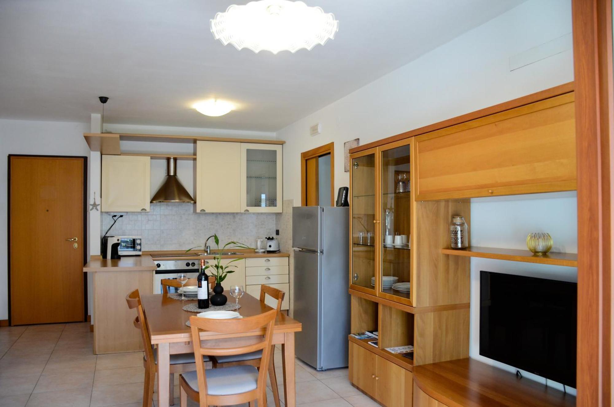 Appartamento Peler13 Con Balcone E Parcheggio 리바 델 이탈리아 베로나 외부 사진